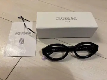 FETICOxBLANC..OVAL TV-CUT sunglasses RX