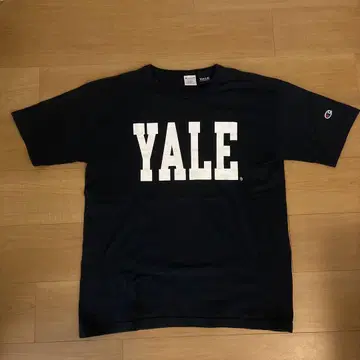 champion T1011 YALE university
