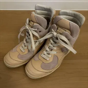 알렉산더 PUMA 가죽 하이컷 인힐 스니커즈