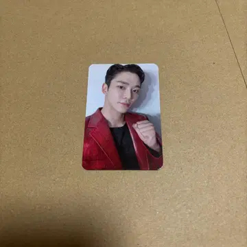 SF9 로운 트레이딩 카드