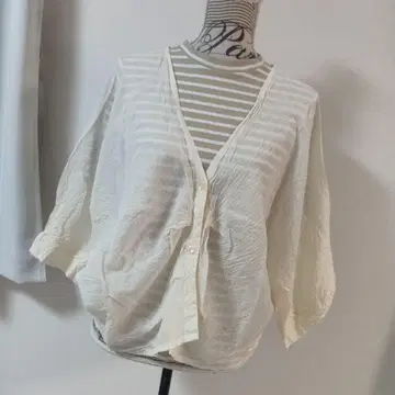 새상품 애플하우스 볼레로 아이보리