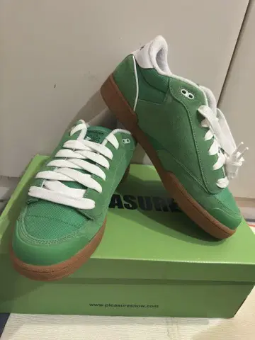 리복 CLUB C 벌크 PLEASURES 28.5cm
