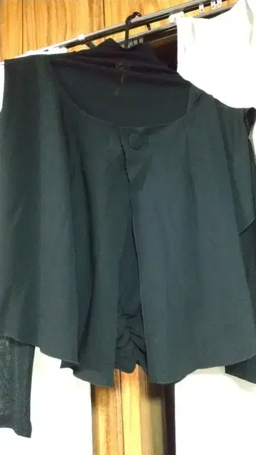 스페치오 SPECCHIO 케이프 판초