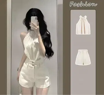 화이트 하이넥 벨트 숏 팬츠 셋업