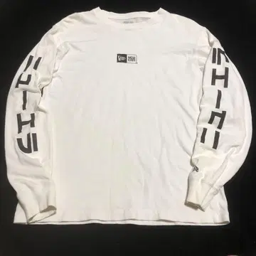 New Era 화이트 긴팔 티셔츠 S 사이즈
