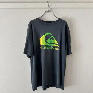구제 의류 Quiksilver 로고 티셔츠 L 사이즈