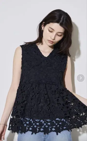 노스탤지어 케미컬 레이스 블라우스