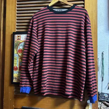 NEUTRAL Buzz Reaction 빨검 스트라이프 긴팔 티셔츠