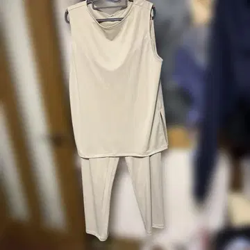 UNIQLO 베이지 셋업 XXL
