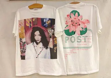 비요크 화이트 티셔츠