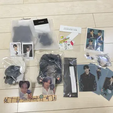 더보이즈 주연 미니 인형 트레이딩 카드 케이스 스트랩 스크런치 굿즈 세트