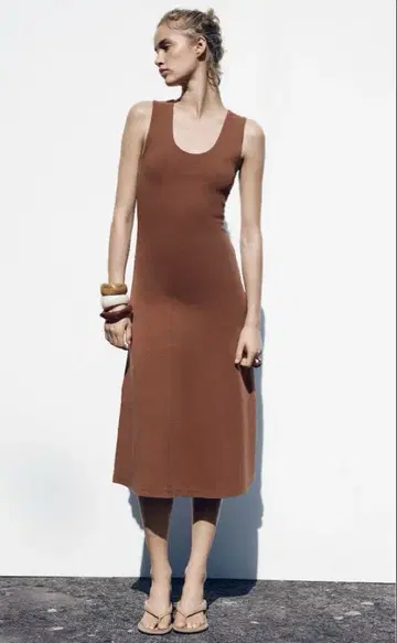 ZARA 인터록 미디 길이 원피스 브라운 새상품 미사용 택 포함 XL