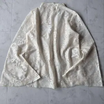 새상품급 사하라 sahara 플레어 쓰리 브레이스 탑 아이보리 MARTE