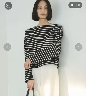 UNFILO 보더 상의 크롭 기장