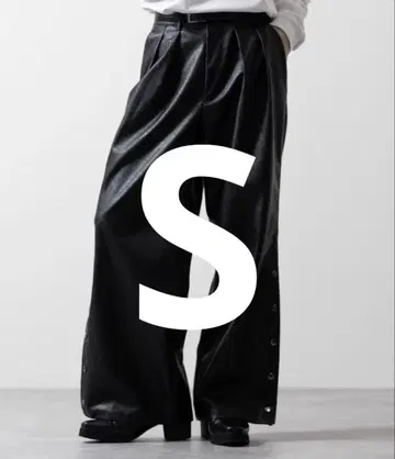 clel 멀티 실루엣 루즈 사이드 버튼 팬츠 블랙 레더 S