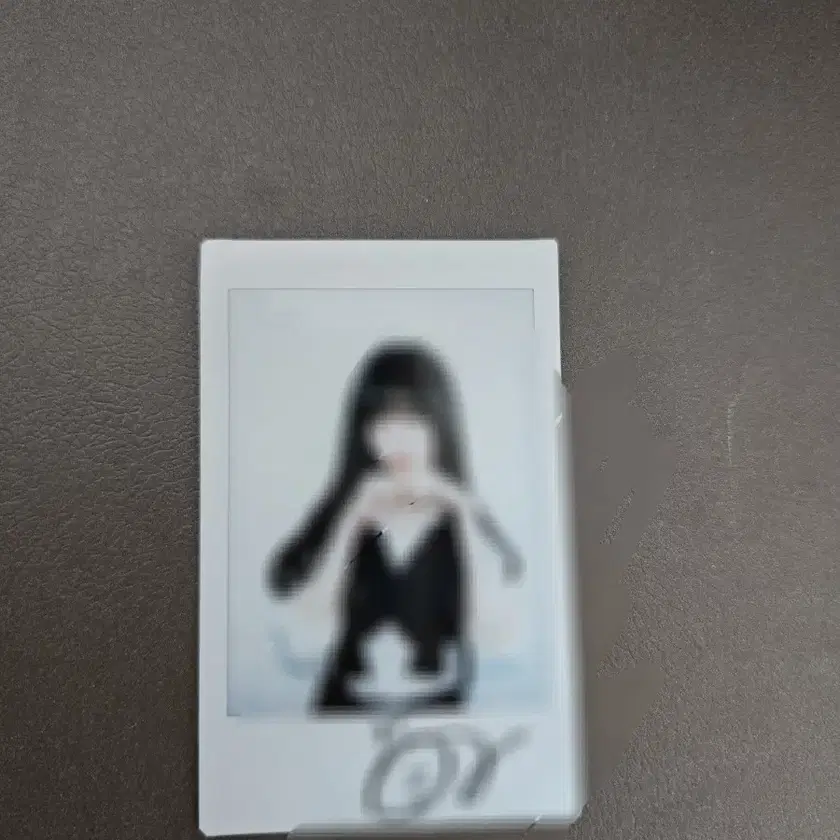 LOONA | 이달의소녀 Artemis sign pola ARTMS signed polaroid