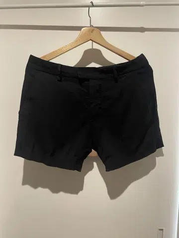 정품 DSQUARED2 블랙 숏 팬츠 46