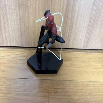 스파이더맨 피규어