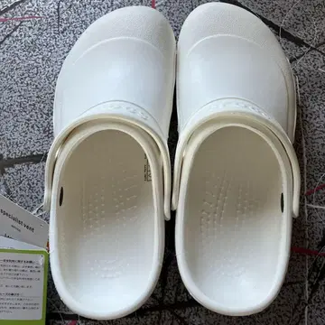 메디컬 클로그 샌들