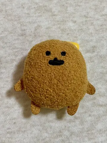 농담곰 두더지 고로케 모구코로 인형 배지