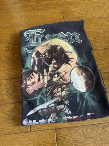 진격의 거인 / Attack on Titan 티셔츠 엘렌