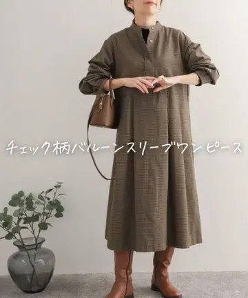 새상품급 어반 리서치 도어즈 체크 무늬 벌룬 슬리브 원피스