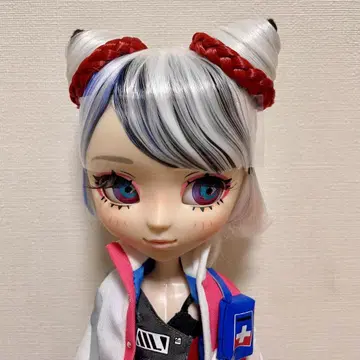 풀립 엘레나 본체만