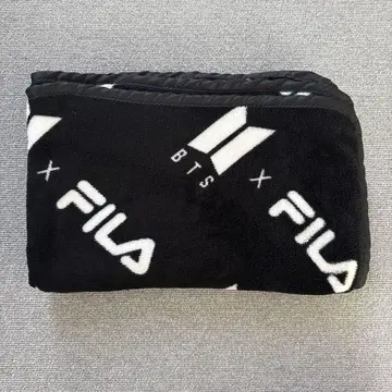 BTS x FILA 콜라보 담요
