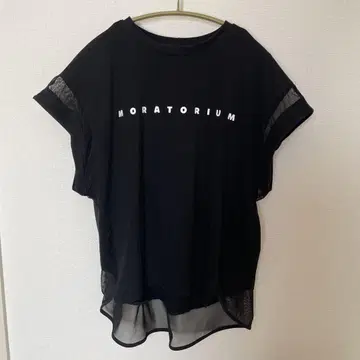 MORATORIUM 블랙 반팔 티셔츠