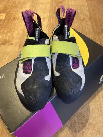 Sportiva Skwama Woman 클라이밍 신발