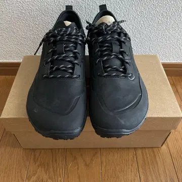 VIVOBAREFOOT 트래커 가죽 AT LOW 우먼 40