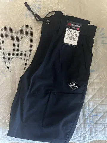 BURTLE 4099 조거 팬츠 M 사이즈 블랙