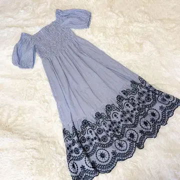 새상품 ZARA 자라 vintage 스트라이프 패턴 자수 롱 원피스 XL