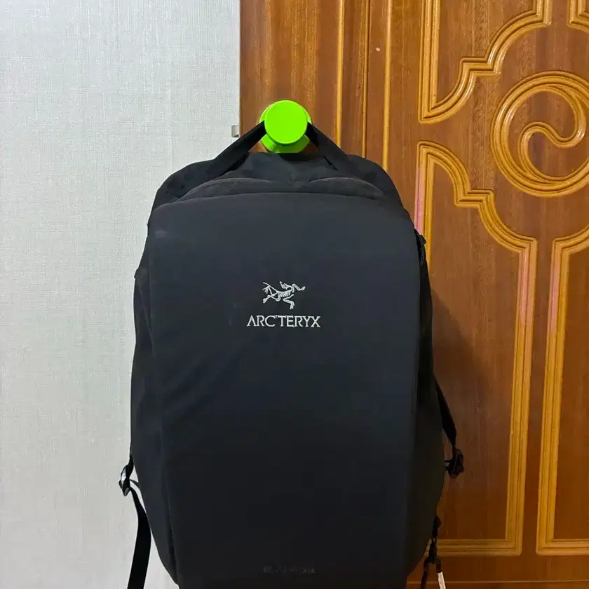 ARC'TERYX | 아크테릭스 Arc'teryx Blade 28 Backpack on Bunjang Global Site.