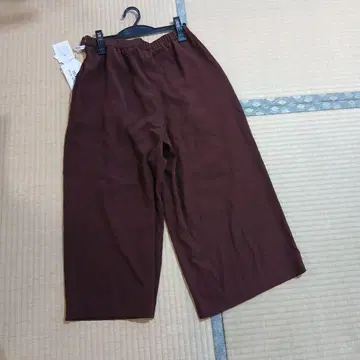 새상품 HANAE MORI 브라운 큐롯 허리밴딩 정가 19,000엔