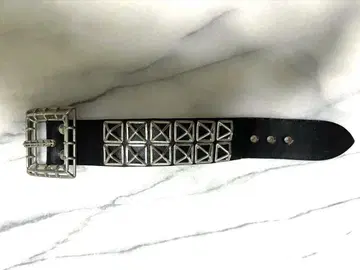 ANREALAGE 스터드 레더 블레스
