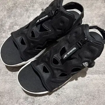 Reebok 인스타펌프 퓨리 샌들 지퍼 블랙 26cm