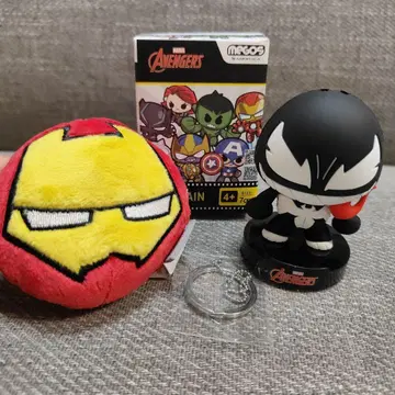 MARVEL VENOM & 아이언맨 키체인 피규어 키링