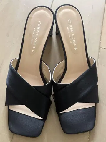 [ 새상품 ] CORSA ROMA 9 블랙 샌들