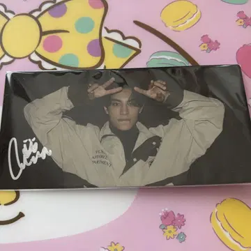 WEESA 카드