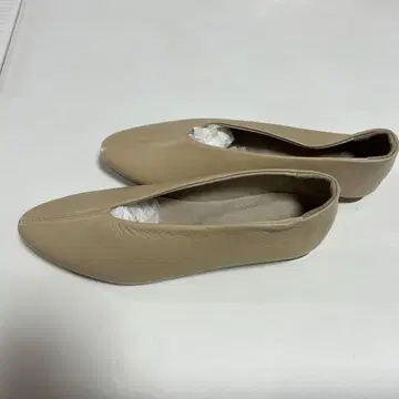 펌프스 천연 가죽 로우힐 에마 일본제 베이지 23.5cm