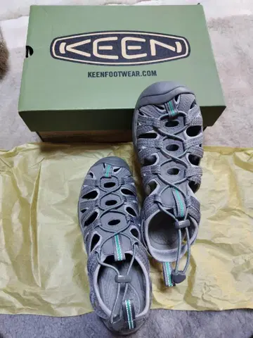 KEEN 아웃도어 샌들 그레이 23.5cm