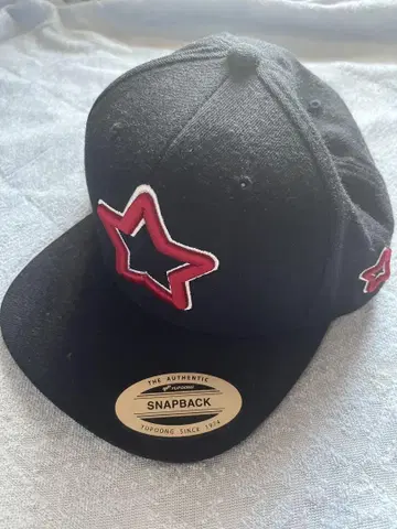 MOBSTAR SNAPBACK 캡 Black x Red 모브스타