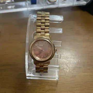 Marc by Marc Jacobs 골드 손목시계