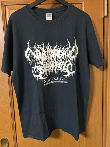 VULGAROYAL BLOODHILL 티셔츠