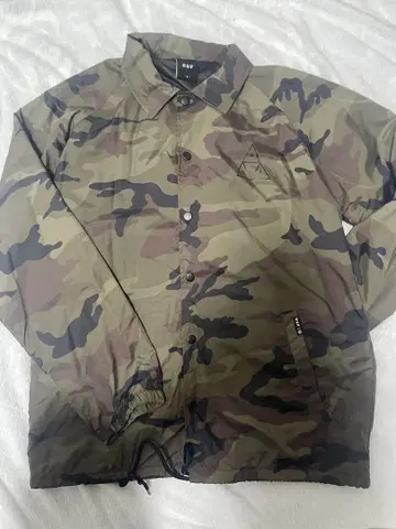 HUF 카모플라쥬 나일론 자켓 L 사이즈