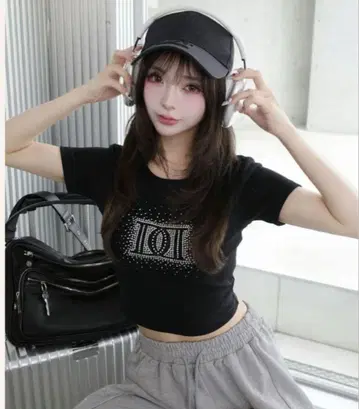 Darich 다리치 샤이니 DD 로고 컴팩트 티셔츠 BLK 블랙