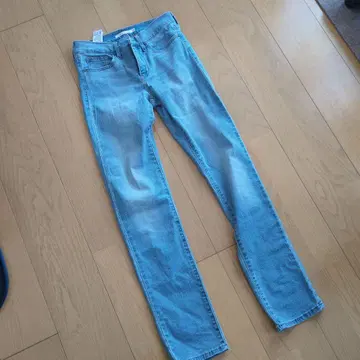 Levi's 312 Shaping Slim 스키니 데님 25