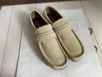 CLARKS WALLABEE 로퍼