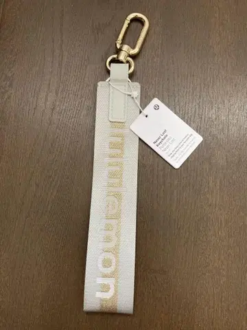 [미사용 새상품] 룰루레몬 네버로스트 키체인